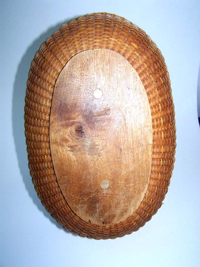 An exceptionally fine Oval Nantucket Basket made by William D. Appleton circa 1880-1890 — image 4